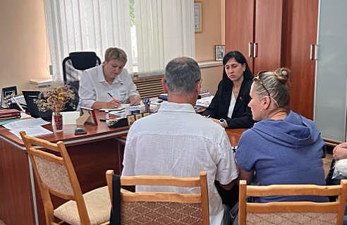 Начальник главного управления землеустройства Алла Ермалюгина провела прием граждан в Ерёминском сельисполкоме Начальник главного управления землеустройства Алла Ермалюгина провела прием граждан в Ерёминском сельисполкоме